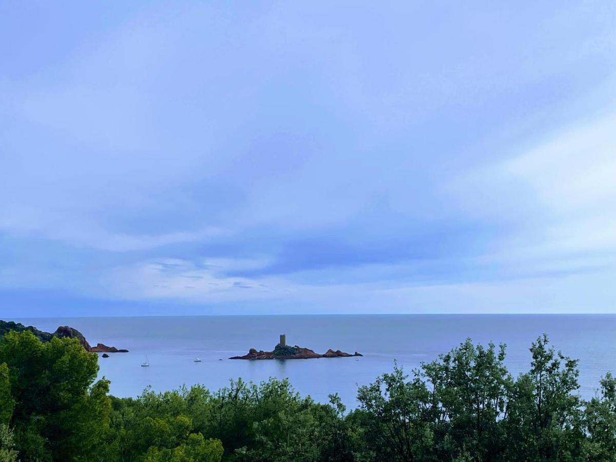Blue Horizon Hotel Saint-Raphaël Екстериор снимка