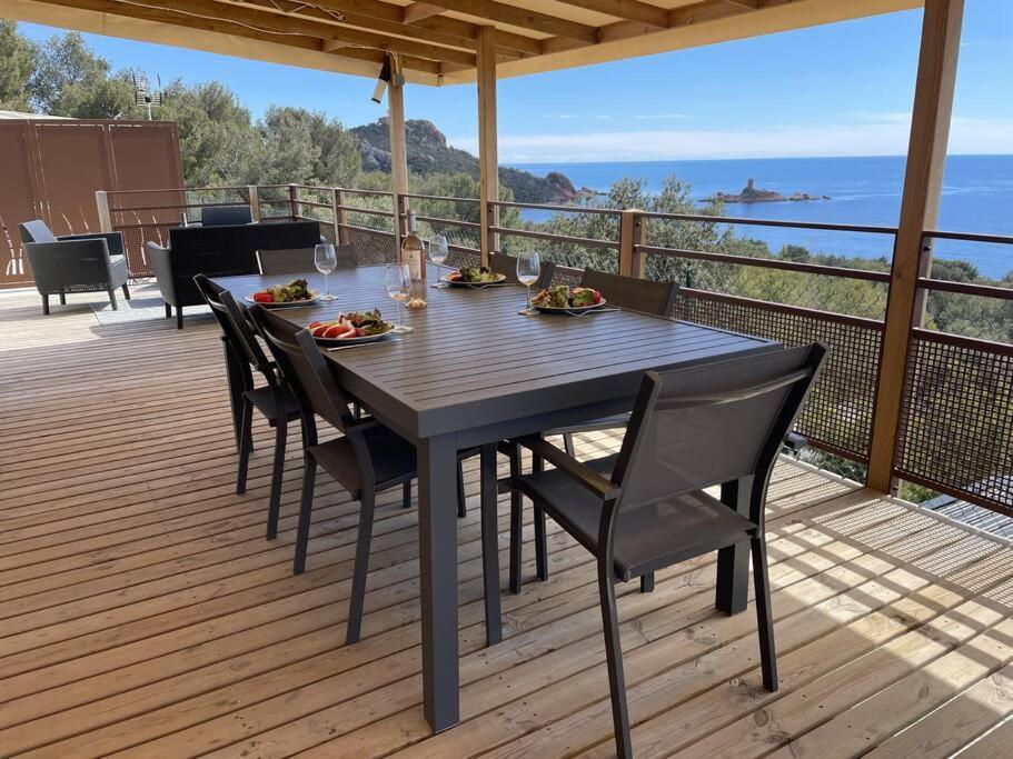 Blue Horizon Hotel Saint-Raphaël Екстериор снимка