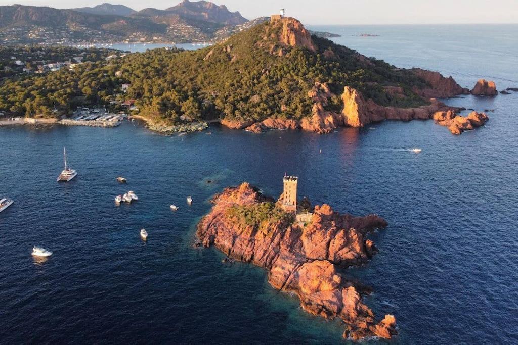 Blue Horizon Hotel Saint-Raphaël Екстериор снимка