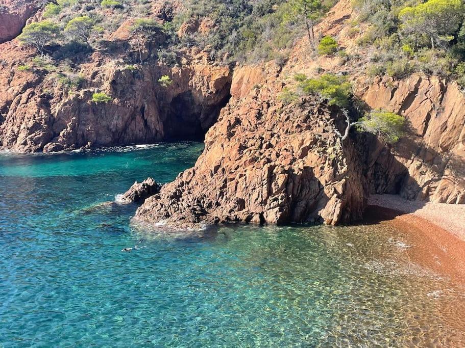 Blue Horizon Hotel Saint-Raphaël Екстериор снимка